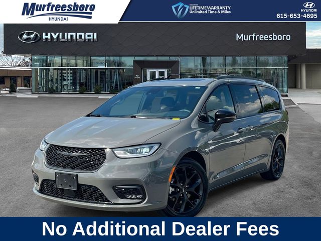  2025 Chrysler Pacifica Limited FWD   