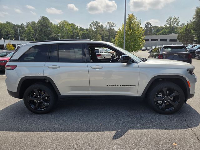 Used 2025 Jeep Grand Cherokee SUV