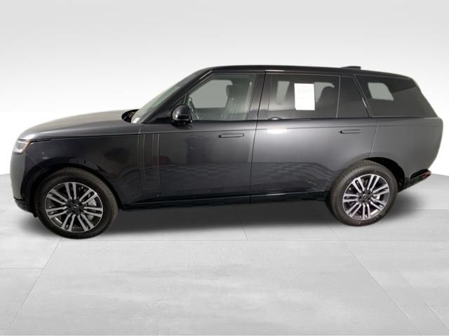 2024 Land Rover Range Rover SE 4