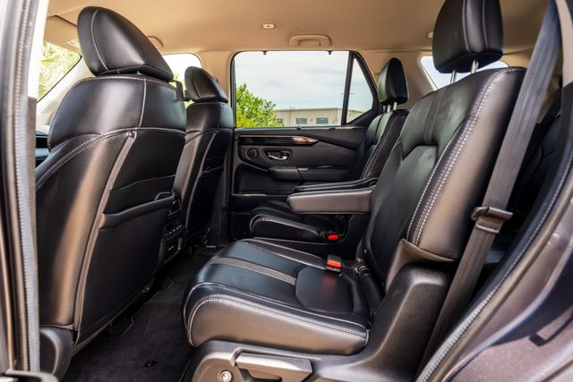 2024 Honda Pilot EX-L Gray at Community Honda