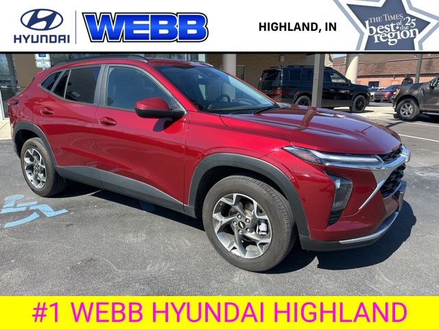 Used 2025 Red Chevrolet LT image 10