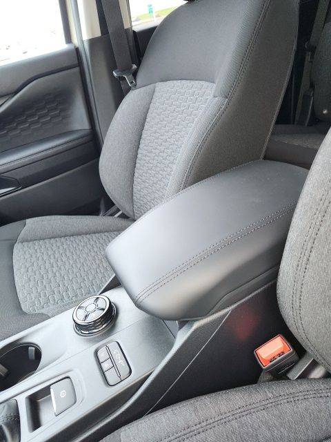 New 2026 Beige Ford XLT image 33