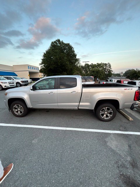 Used 2015 Silver Chevrolet Z71 image 2