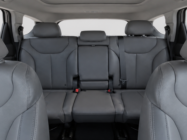 Used 2019 Silver Hyundai Limited image 18
