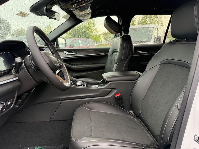 new 2026 Jeep Grand Cherokee car, priced at $36,930