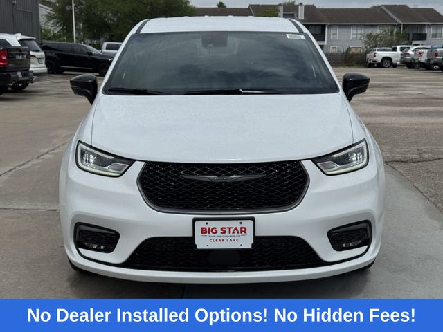 2026 Chrysler Pacifica Select White at Bayshore Chrysler Jeep Dodge Ram