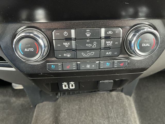 Used 2020 Silver Ford Lariat image 18