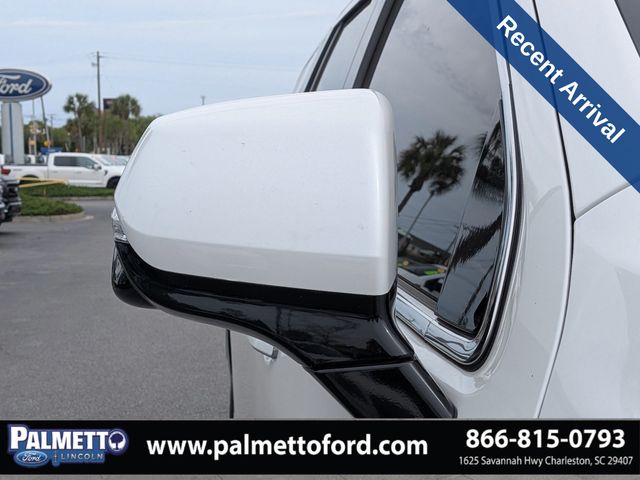used 2021 GMC Yukon car, priced at $43,940