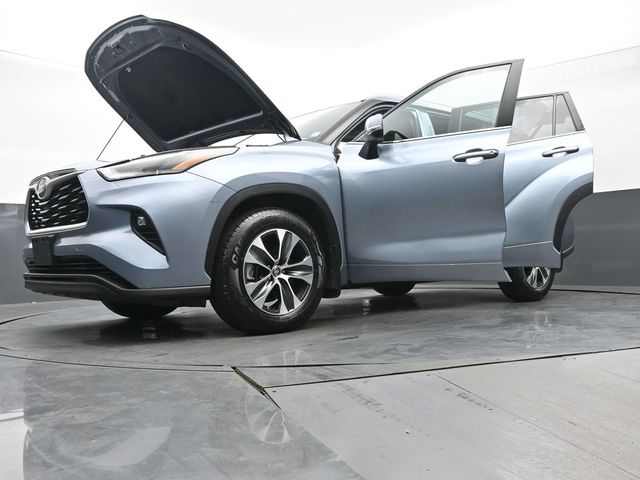 2021 Toyota Highlander XLE 53