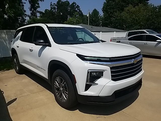Used 2025 Chevrolet Traverse SUV