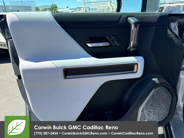 2024 GMC Hummer EV SUV 2X 3