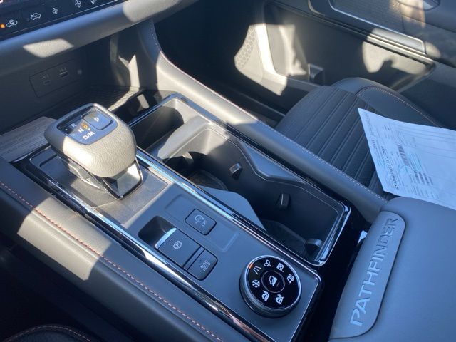 2025 Nissan Pathfinder Rock Creek photo