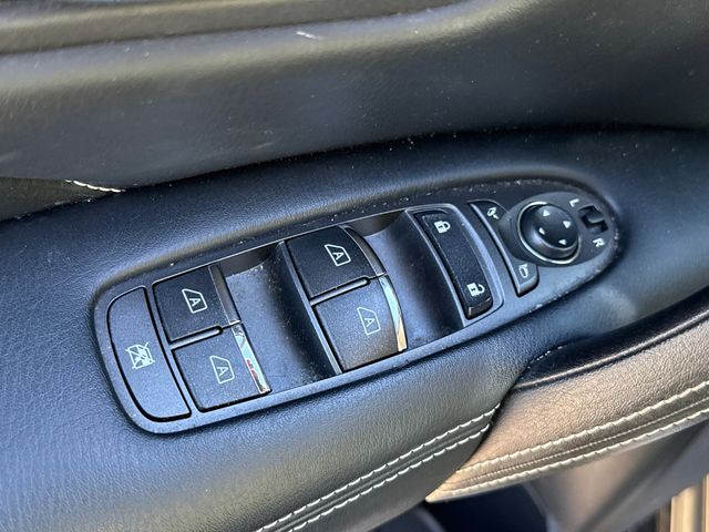 Used 2021 Black INFINITI Premium Select image 19