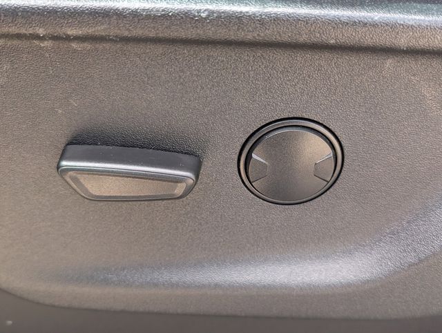 Used 2024 Black Ford XLT image 14