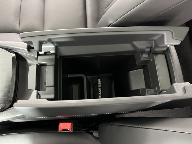2025 Gun Metallic Nissan Rogue SV FWD SUV