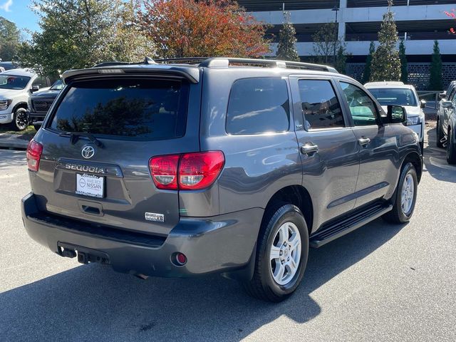 2016 Toyota Sequoia SR5 3