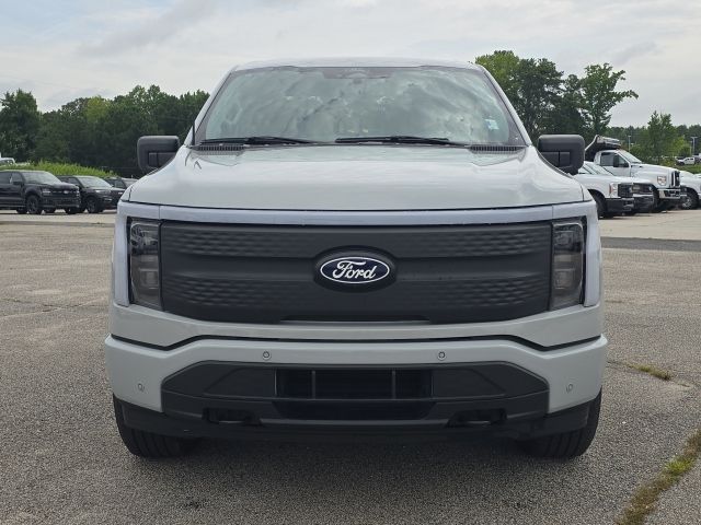 2024 Ford F-150 Lightning Flash:L166959A