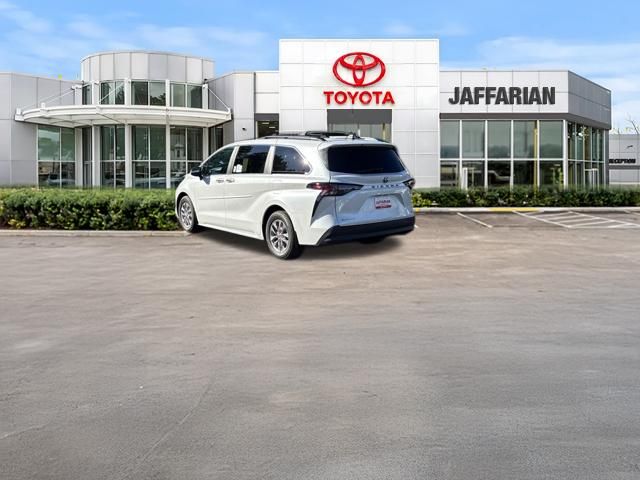 New 2026 Toyota Sienna Van