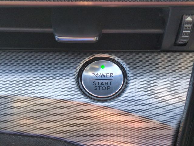 Used 2023 Blue Ford GT image 27