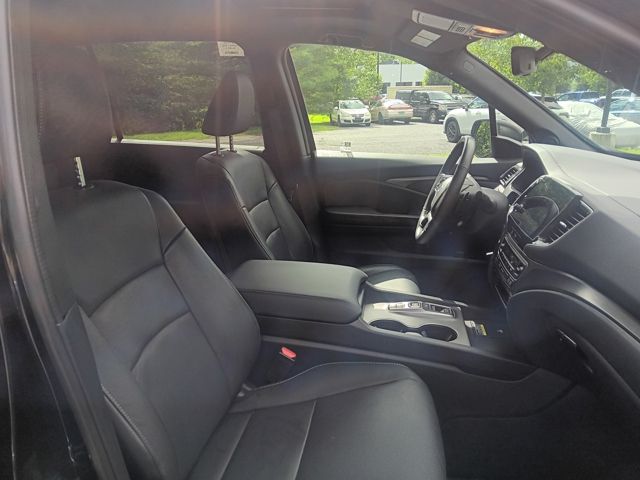 Used 2025 Honda Passport SUV