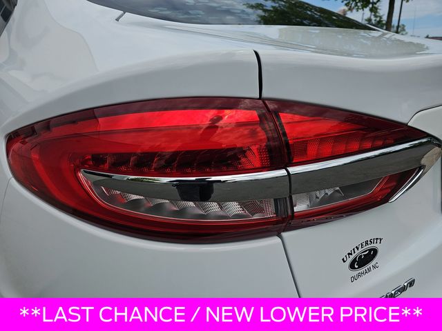 Used 2020 White Ford SE image 32