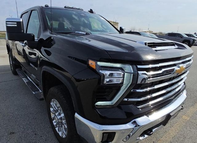 Black 2025 Chevrolet Silverado 3500HD LTZ Crew Cab 4WD Pickup Truck Four-Wheel Drive Automatic
