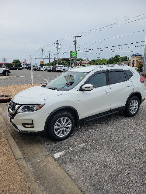Pearl White 2017 Nissan Rogue SUV / Crossover All-Wheel Drive Continuously Variable Transmission