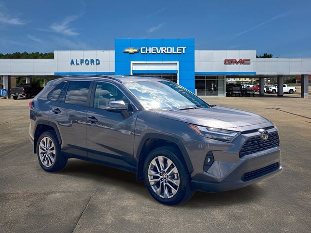 2024 Toyota RAV4 XLE Premium FWD