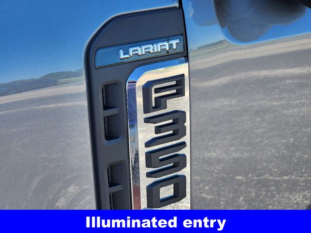 2024 Ford F-350SD Lariat 13