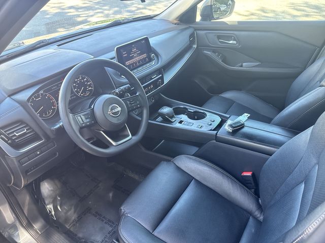 Used 2023 Gray Nissan SV image 15