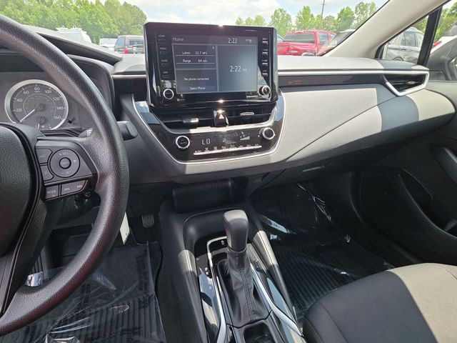Used 2022 Silver Toyota LE image 21
