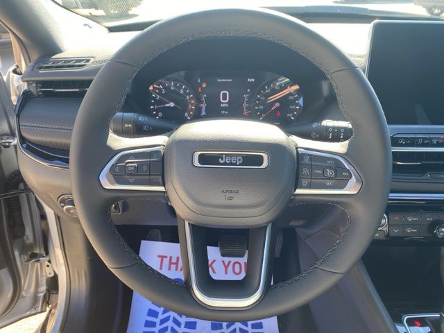 2026 Jeep Compass Limited - Silver Zynith Metallic Clearcoat exterior view 15