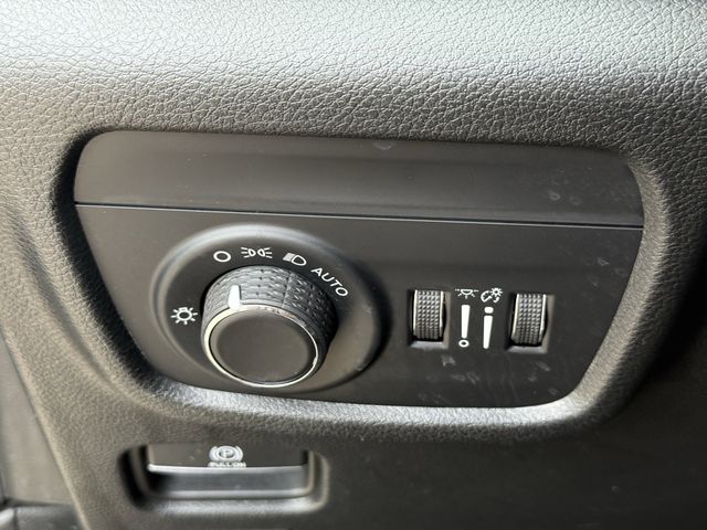 2022 Jeep Grand Cherokee L Altitude Black at Bayway Cadillac of The Woodlands