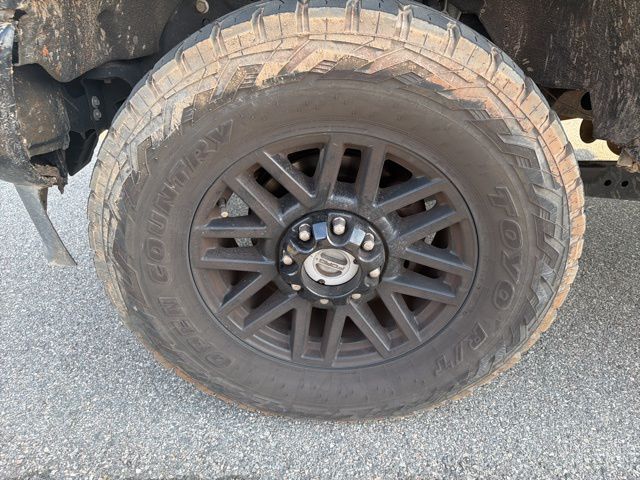 Used 2020 Black Ford Lariat image 9