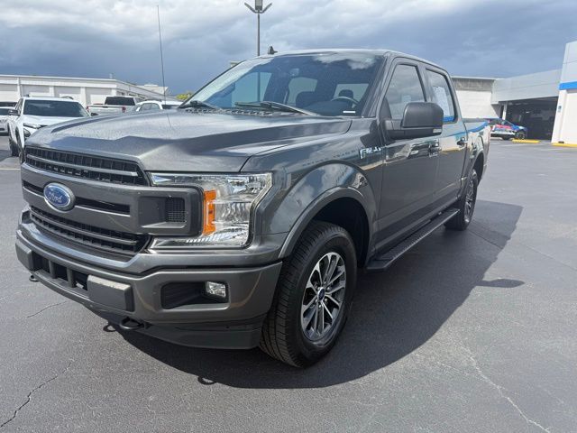 View vehicle photo 4