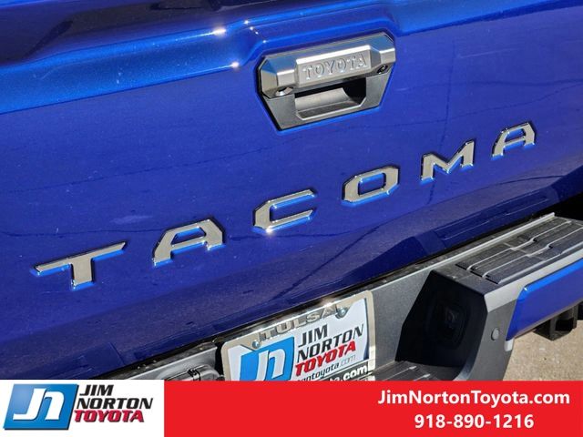 2024 Toyota Tacoma Limited 8