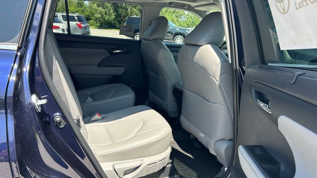New 2026 Toyota Highlander SUV