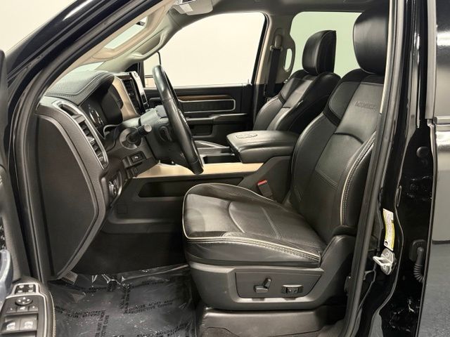 Used 2024 Black Ram Laramie image 11