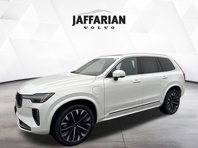 2025 Volvo XC90 Ultra's photo