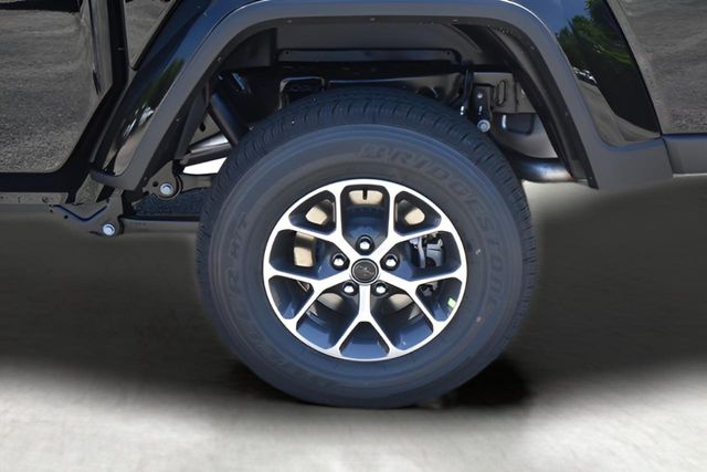 New Car 2025 Jeep Gladiator  Sport S For Sale Under $50,000 In Austin, Texas