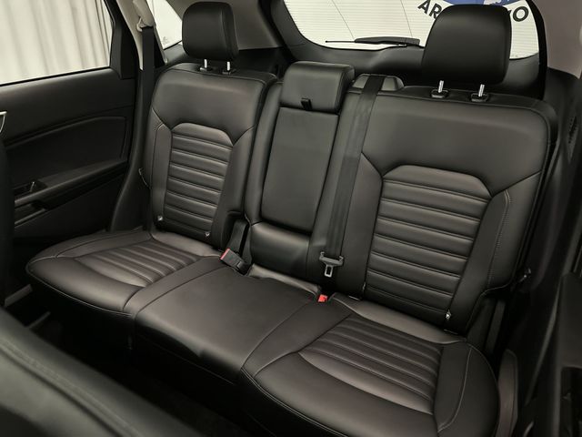 Used 2020 White Ford SEL image 28