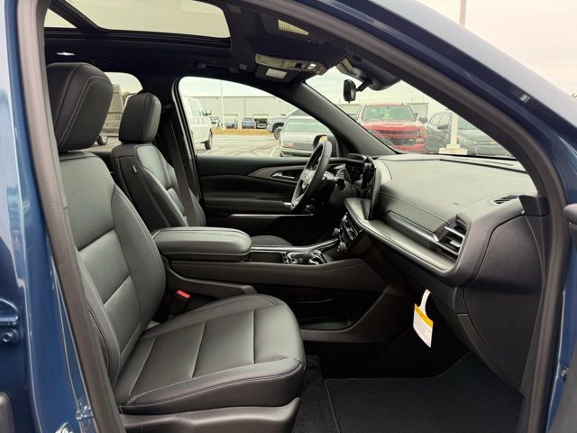 new 2026 Chevrolet Traverse car, priced at $47,520