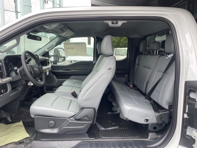 2025 Ford F-550 Super Duty 