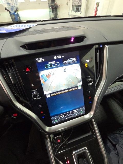 2024 Subaru Outback Limited White at Sutliff Volkswagen