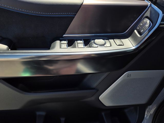 2026 Ford F-350 Super Duty Platinum - Photo 9
