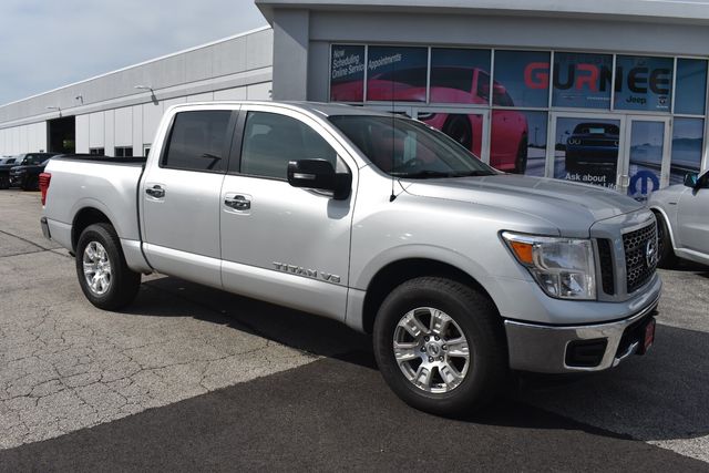 Brilliant Silver Metallic 2019 Nissan Titan Pickup Truck Four-Wheel Drive 7-Speed Automatic