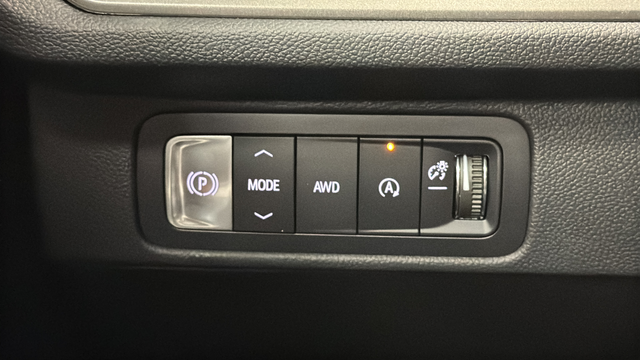New 2026 Sterling Gray Metallic Chevrolet LT image 31
