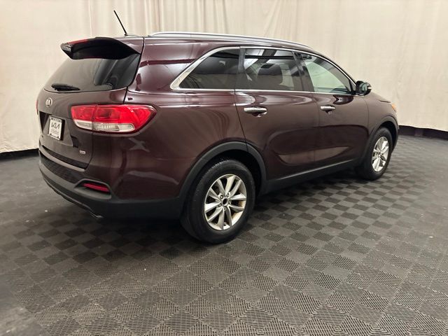 2016 Kia Sorento LX - Image 5