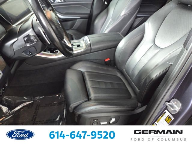 Certified Used 2019 Gray BMW xDrive40i image 20