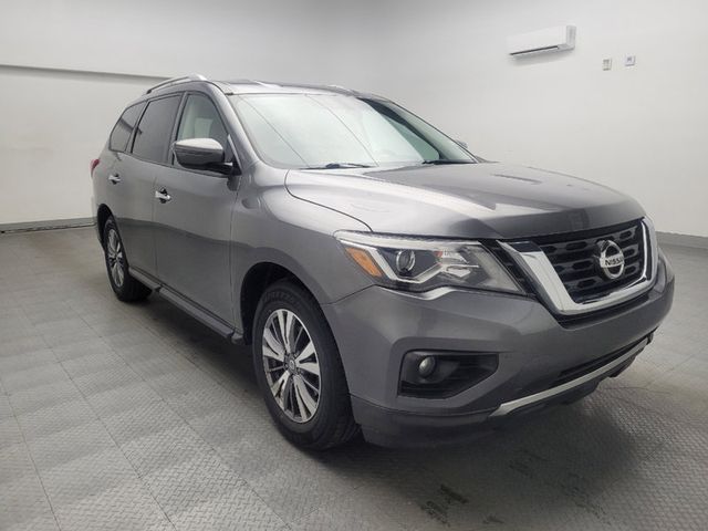 2020 Gun Metallic Nissan Pathfinder SV FWD SUV